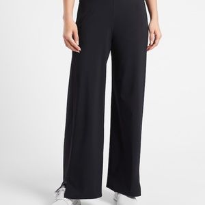 Athleta Cosmic Pant in Navy - Sz Small